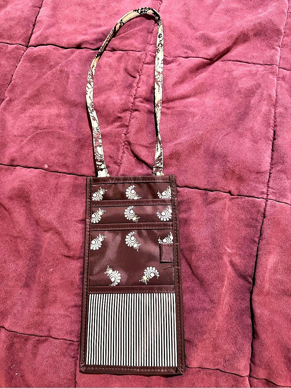 Vera Bradley Jen Double Sided Keychain ID Cardholder Brown & White